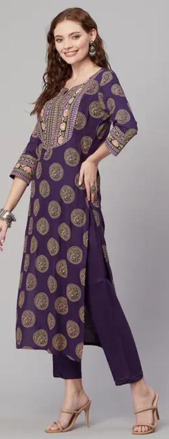 Women Purple Kurta Set with Dupatta and Pants - Image 3