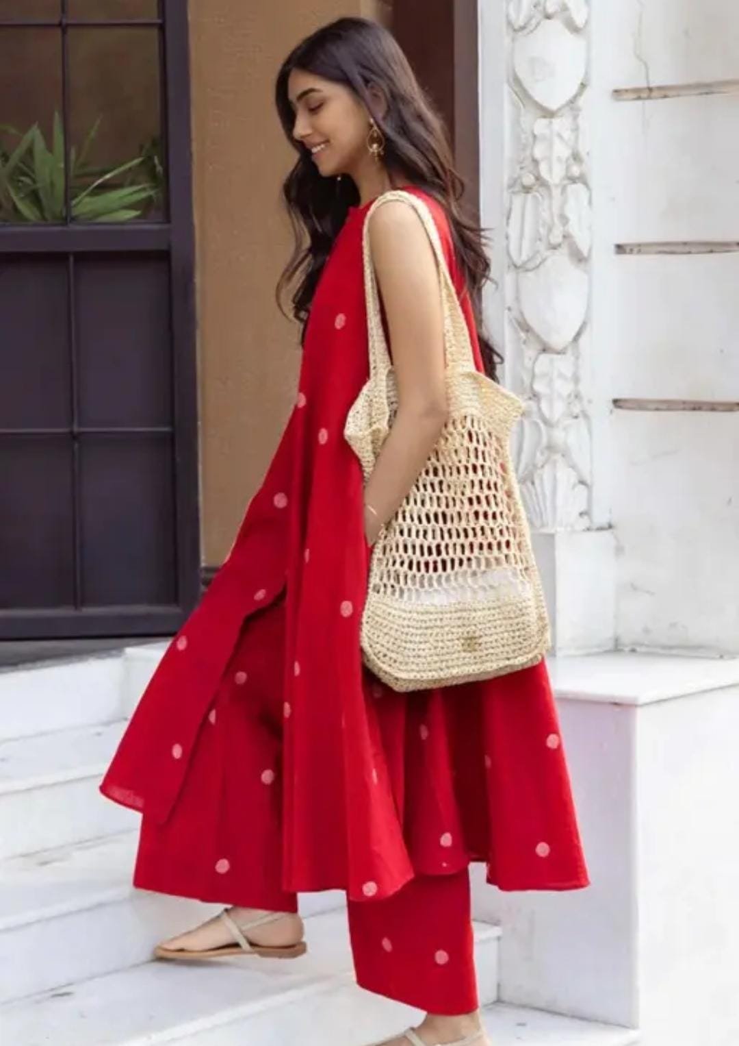 Women Solid Round Neck Red Kurta Set with Palazzo - Image 2