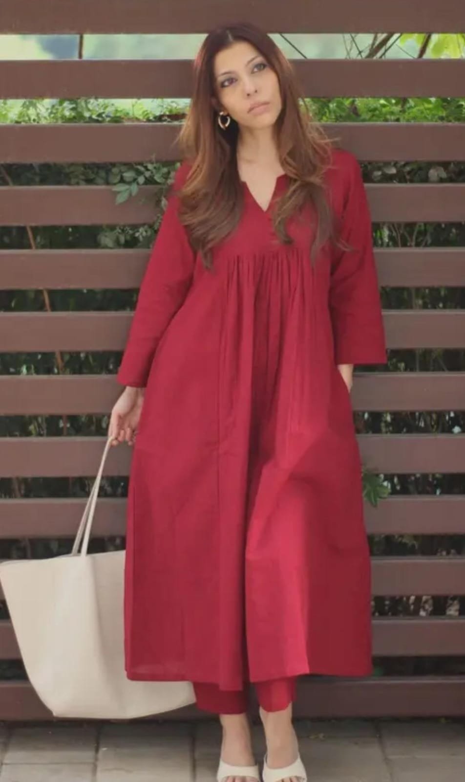 Women Red Notch Neck Kurta Set with Palazzo - Image 2